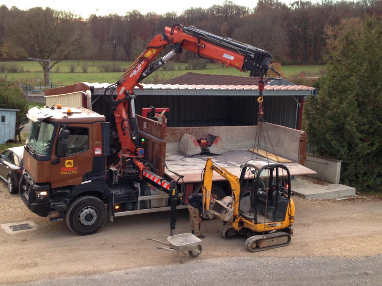 BARDOZ Bâtiments & Travaux-Publics Camion Grue + Pelle